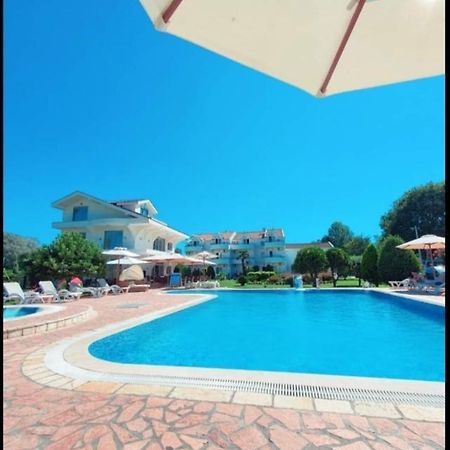Hotel Comfort Ulcinj Exterior photo