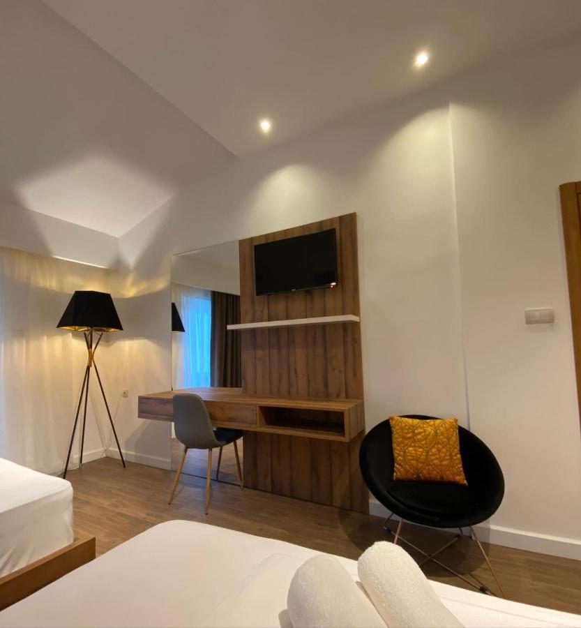 Hotel Comfort Ulcinj Exterior photo