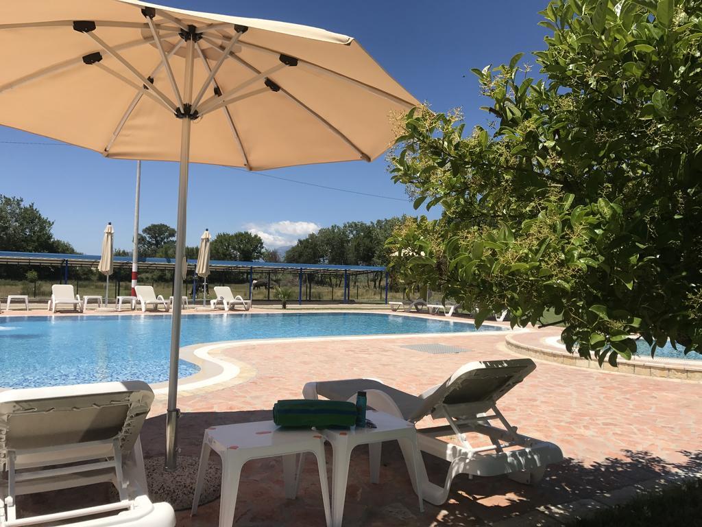 Hotel Comfort Ulcinj Exterior photo