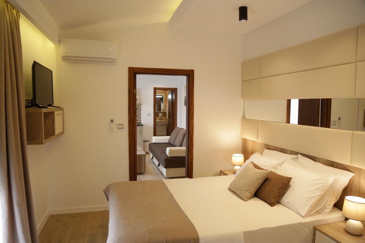 Hotel Comfort Ulcinj Exterior photo