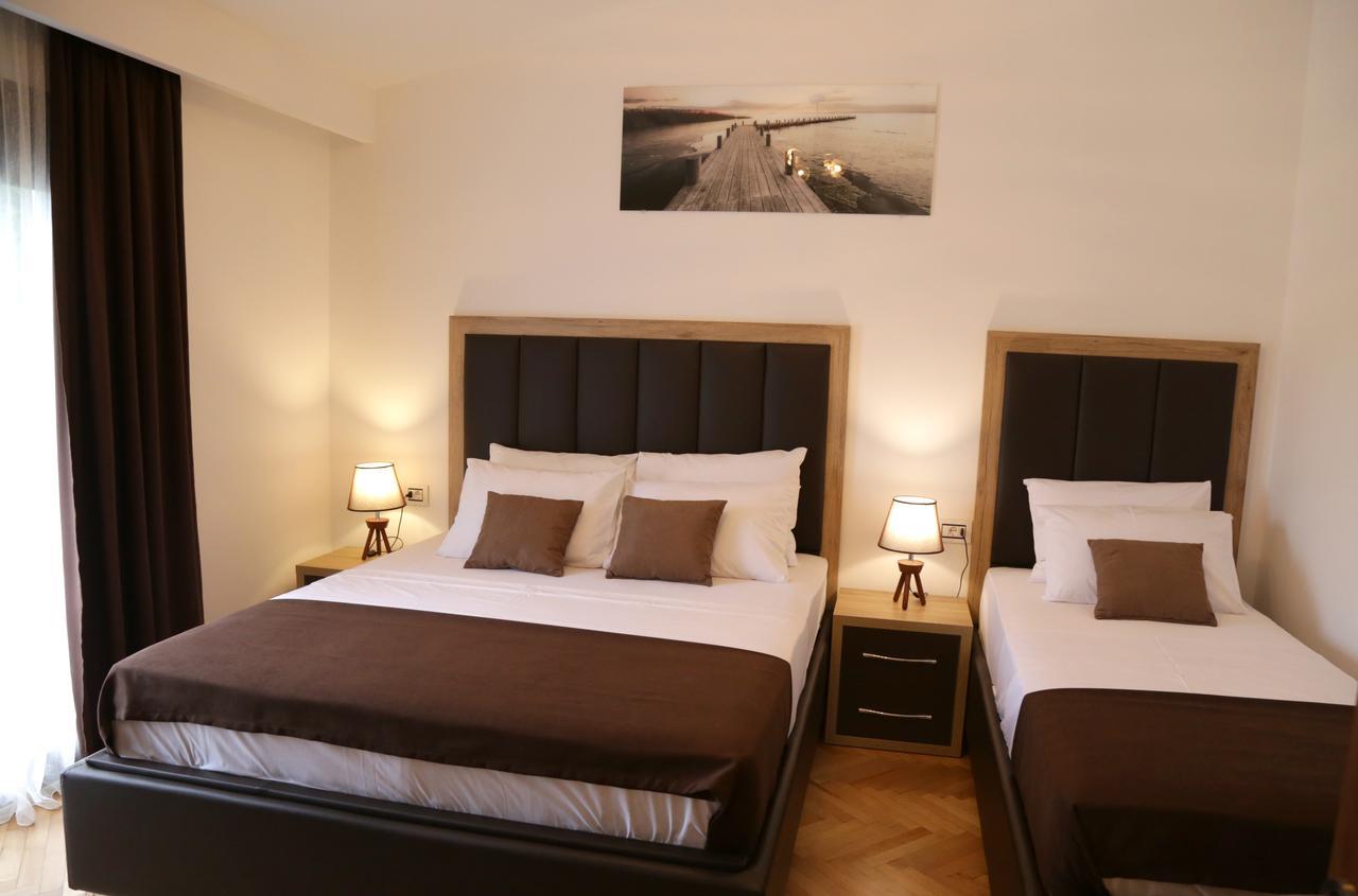 Hotel Comfort Ulcinj Exterior photo