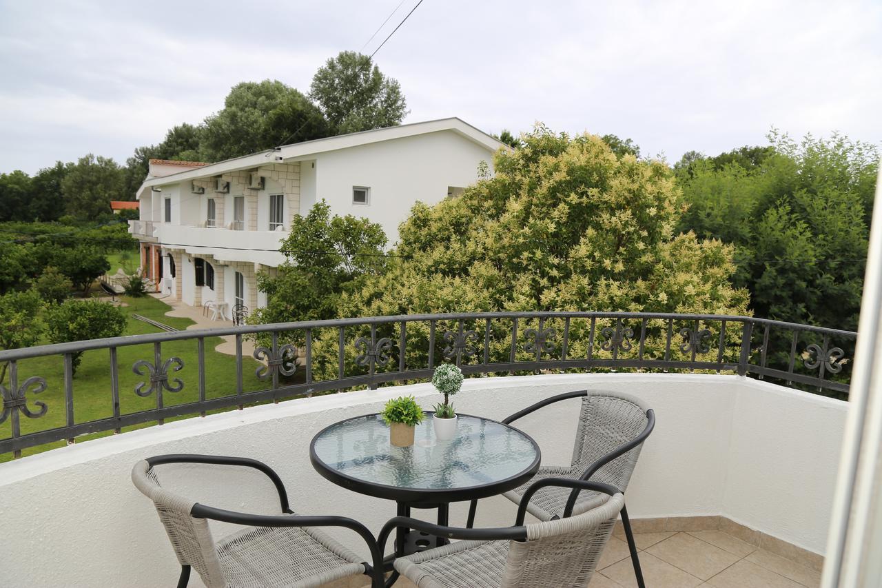 Hotel Comfort Ulcinj Exterior photo